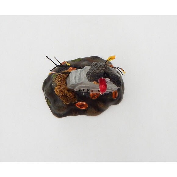 Dept 56 Halloween Over The Hill Tombstone Village Accessories Birthday 2002 - Picture 6 of 9